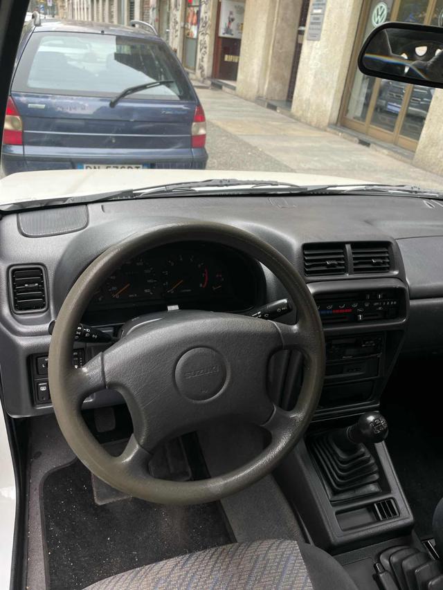 SUZUKI Vitara usata 8