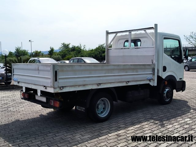 NISSAN usata 7