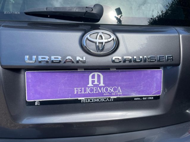 TOYOTA Urban Cruiser usata, con Airbag testa