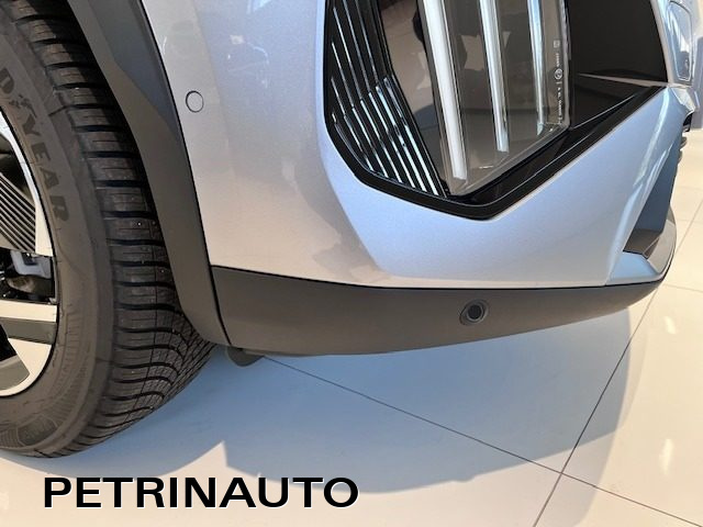 PEUGEOT 2008 usata, con Sensori di parcheggio anteriori