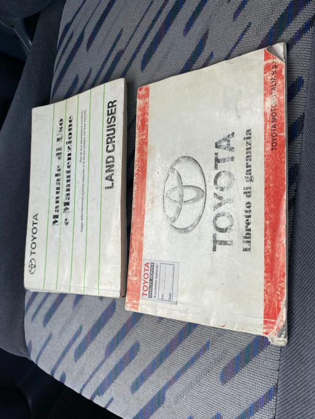 TOYOTA Land Cruiser usata 16