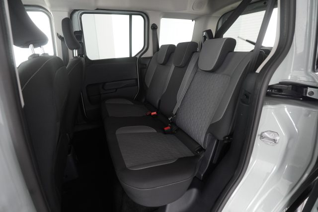 FORD Tourneo Courier usata 9