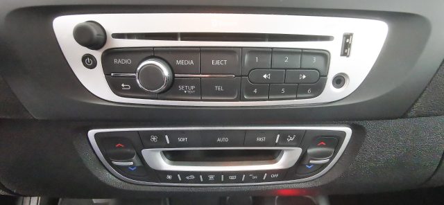 RENAULT Scenic usata 44
