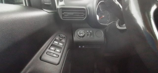 OPEL Combo Life usata, con Assistente abbaglianti