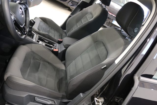 VOLKSWAGEN Golf usata, con Climatizzatore