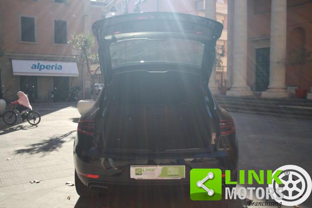 PORSCHE Macan usata, con Luci diurne