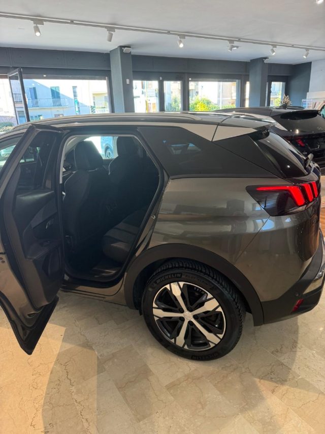 PEUGEOT 3008 usata, con Cerchi in lega