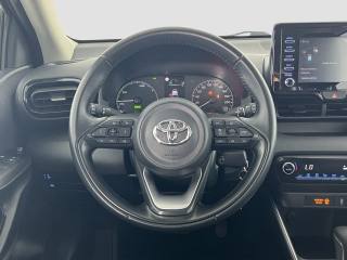 TOYOTA Yaris usata 11
