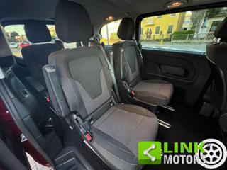 MERCEDES-BENZ V 220 usata, con Fendinebbia