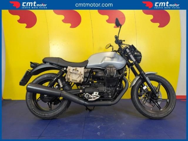 MOTO GUZZI V7 usata 0