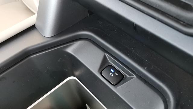 LAND ROVER Defender usata, con Regolazione elettrica sedili