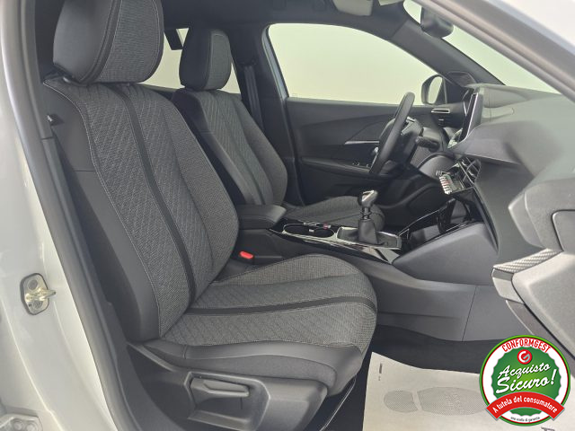 PEUGEOT 2008 usata, con Luci diurne LED