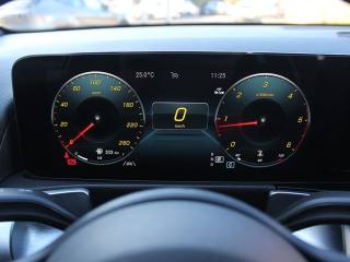 MERCEDES-BENZ GLB 180 usata, con Autoradio digitale
