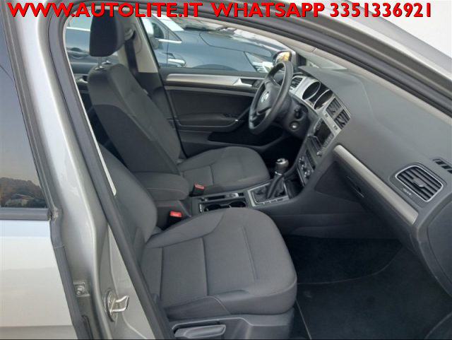 VOLKSWAGEN Golf usata, con Autoradio