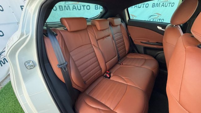 ALFA ROMEO Giulietta usata, con Autoradio