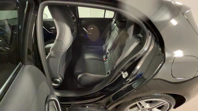 MERCEDES-BENZ A 250 usata, con Sedile posteriore sdoppiato