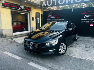 VOLVO V60 D2 Geartronic R-design Momentum