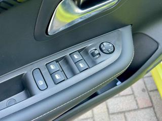 PEUGEOT 208 usata, con Volante multifunzione