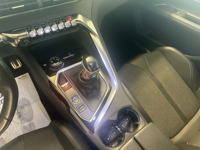 PEUGEOT 3008 usata, con Vetri oscurati