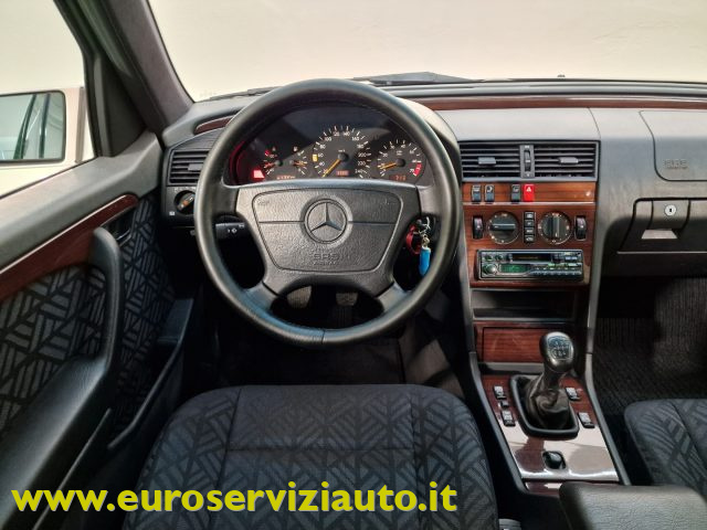 MERCEDES-BENZ C 180 usata 14