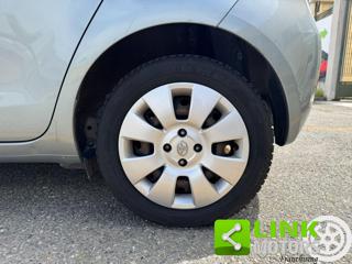 TOYOTA Yaris usata, con Luce d