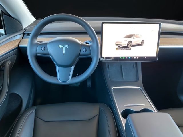 TESLA Model Y usata, con Cruise Control