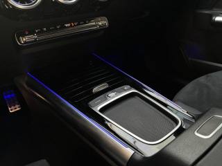 MERCEDES-BENZ GLA 200 usata, con Sensori di parcheggio anteriori