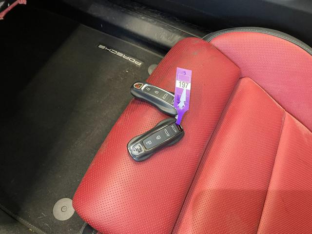 PORSCHE Taycan usata, con Servosterzo