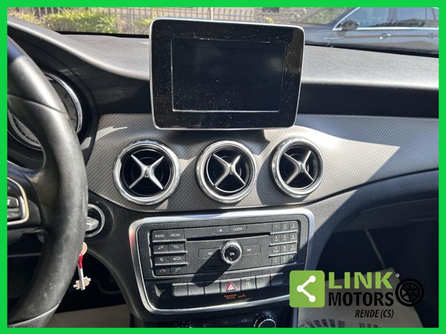 MERCEDES-BENZ GLA 200 usata, con Sedile posteriore sdoppiato