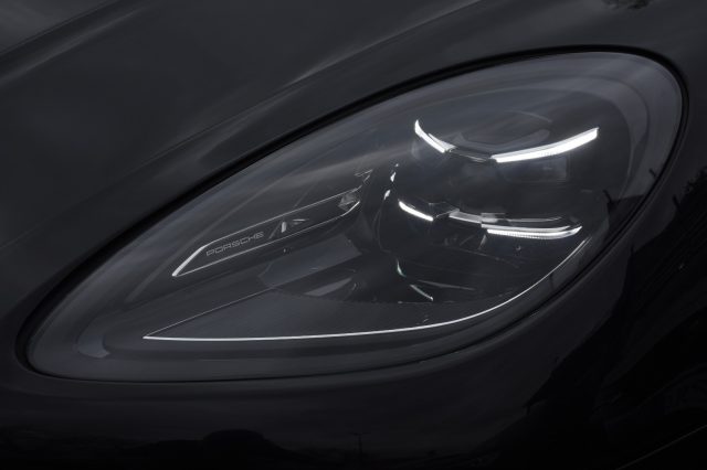 PORSCHE Macan usata, con Autoradio