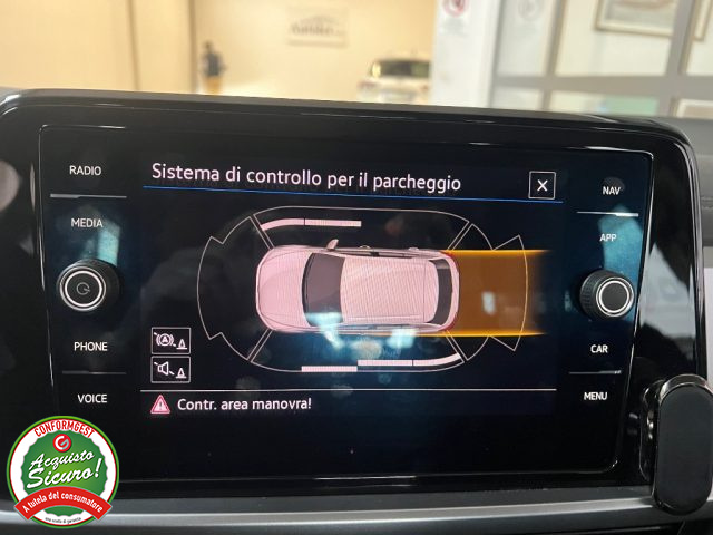 VOLKSWAGEN T-Roc usata, con Cerchi in lega