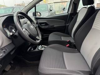 TOYOTA Yaris usata, con Bluetooth