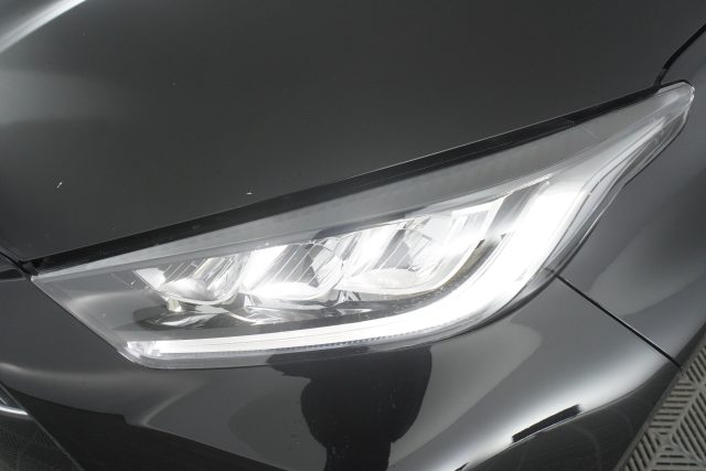 TOYOTA Yaris usata 7