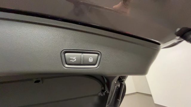 MASERATI Grecale usata, con Specchietti laterali elettrici