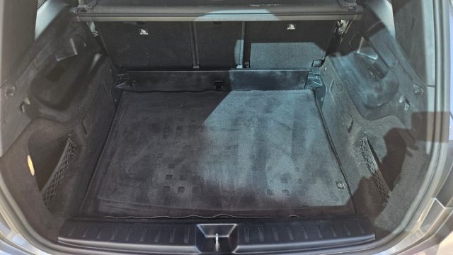 MERCEDES-BENZ GLB 200 usata, con Autoradio