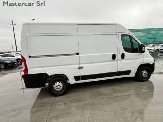 PEUGEOT Boxer usata, con Autoradio