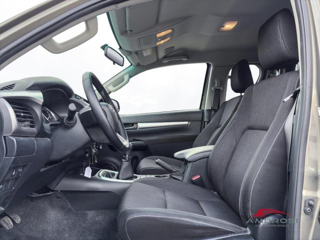 TOYOTA Hilux usata 8