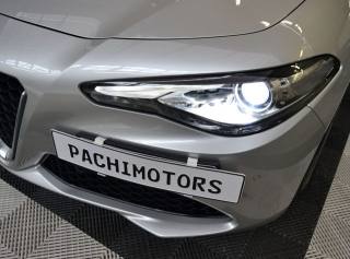 ALFA ROMEO Giulia usata, con Volante in pelle