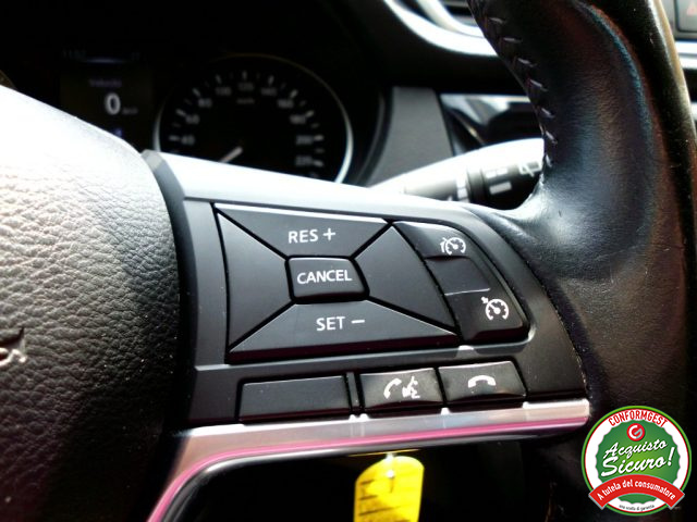 NISSAN Qashqai usata, con Luci diurne LED