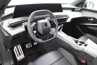 PEUGEOT 5008 usata, con Airbag