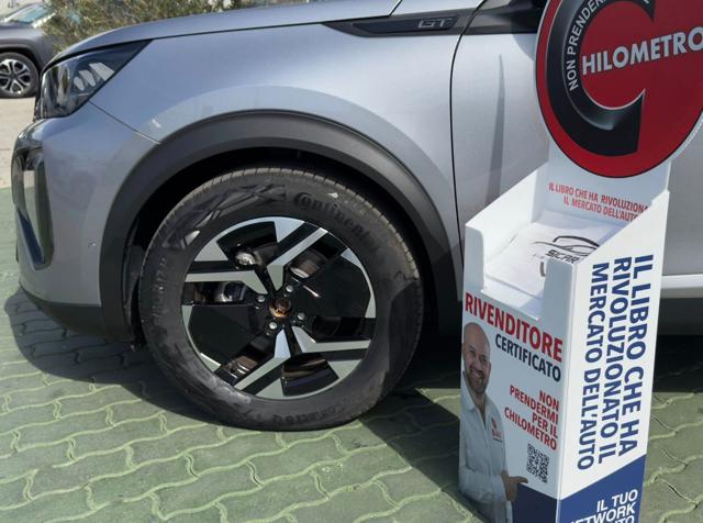 PEUGEOT 2008 usata, con Sedile posteriore sdoppiato