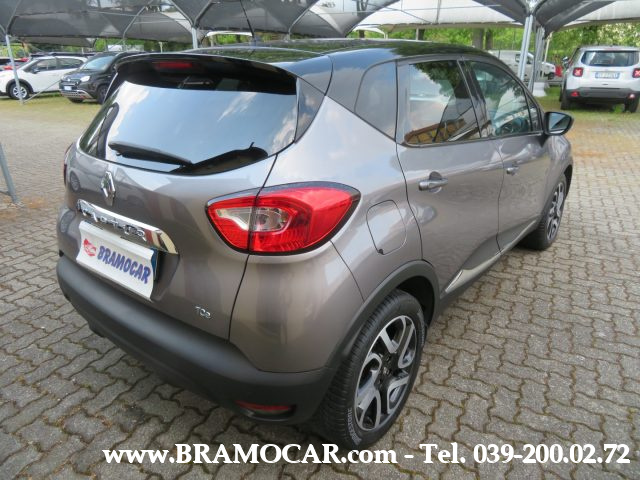 RENAULT Captur usata, con Autoradio