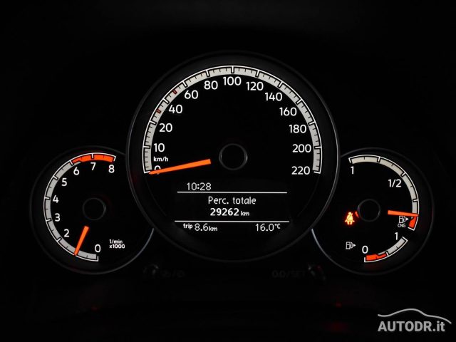 VOLKSWAGEN up! usata, con Boardcomputer