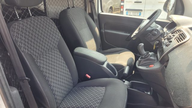 RENAULT Kangoo usata 12