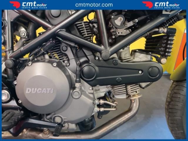 DUCATI Hypermotard 796 usata 8