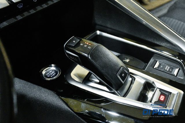 PEUGEOT 3008 usata, con Fari LED