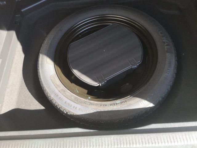 PEUGEOT 3008 usata, con Sensori di parcheggio posteriori