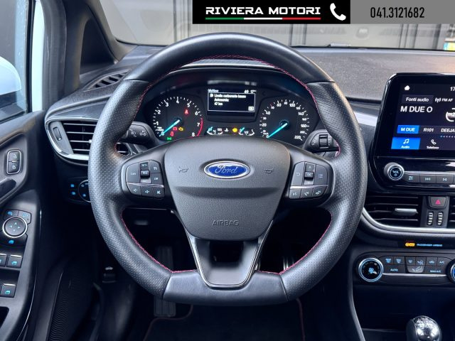 FORD Fiesta usata, con Autoradio
