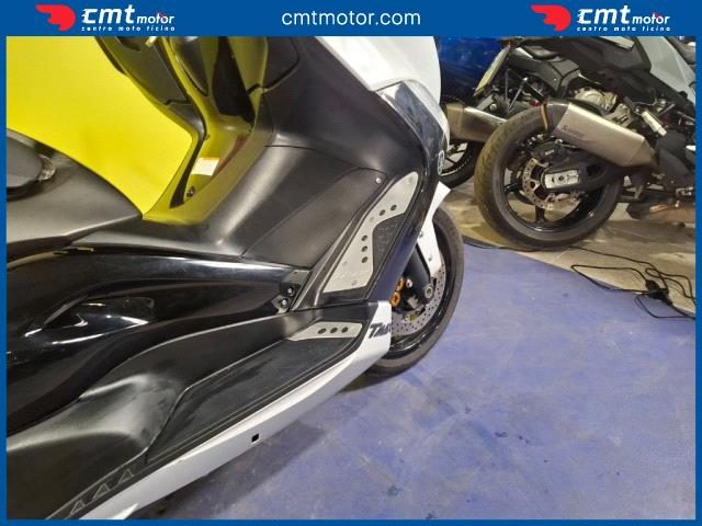 YAMAHA T-Max 500 usata 8