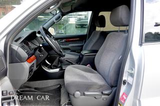 TOYOTA Land Cruiser usata, con Cerchi in lega